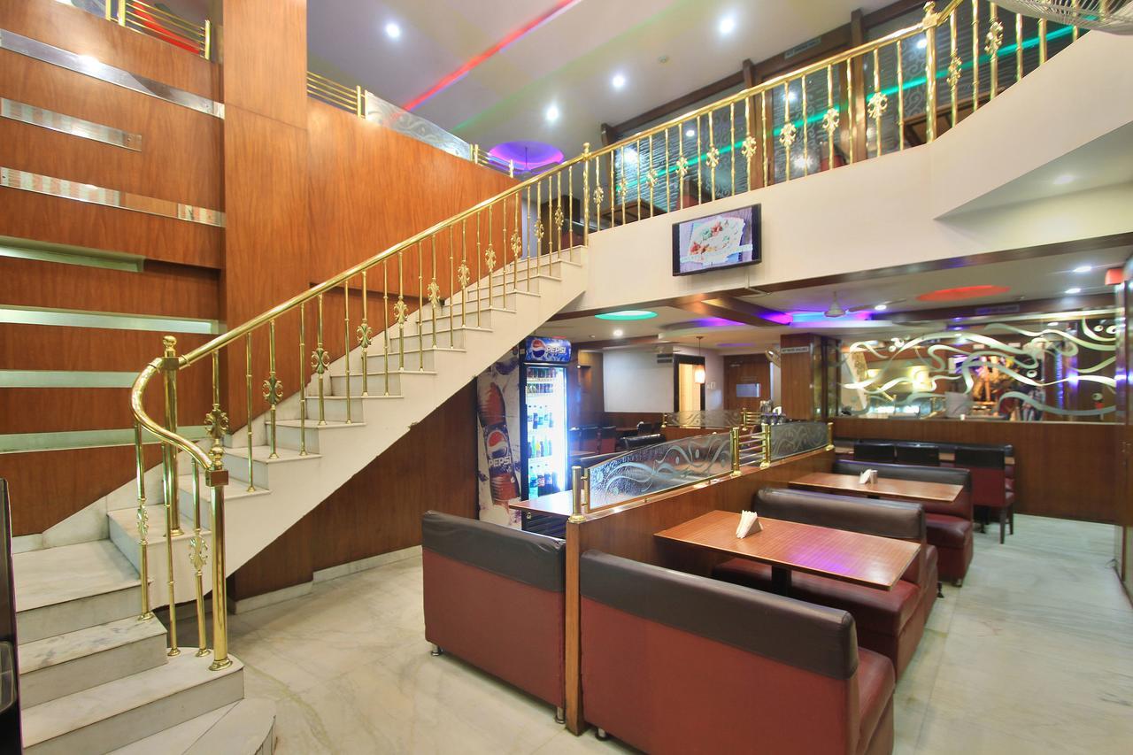 Oyo 6110 Thalassa Suites Bangalore Exterior foto